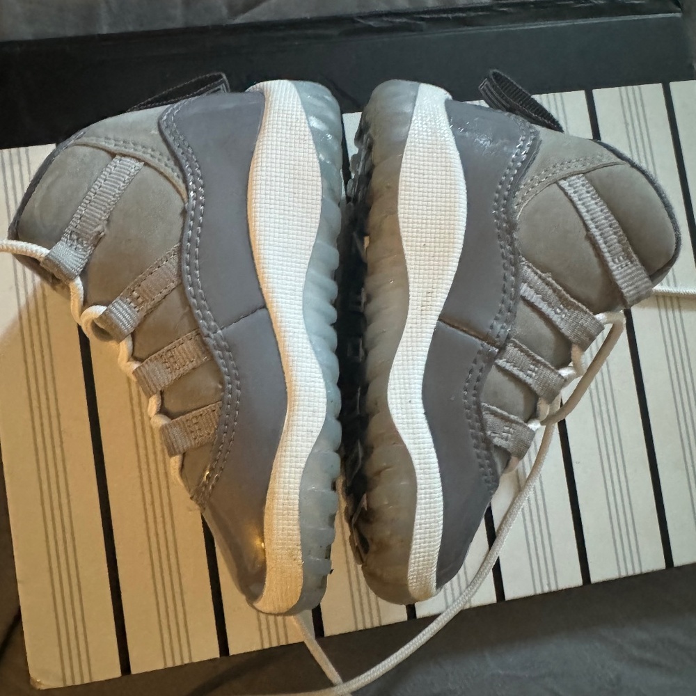 Air Jordan 11 Retro 'Cool Grey' 5C